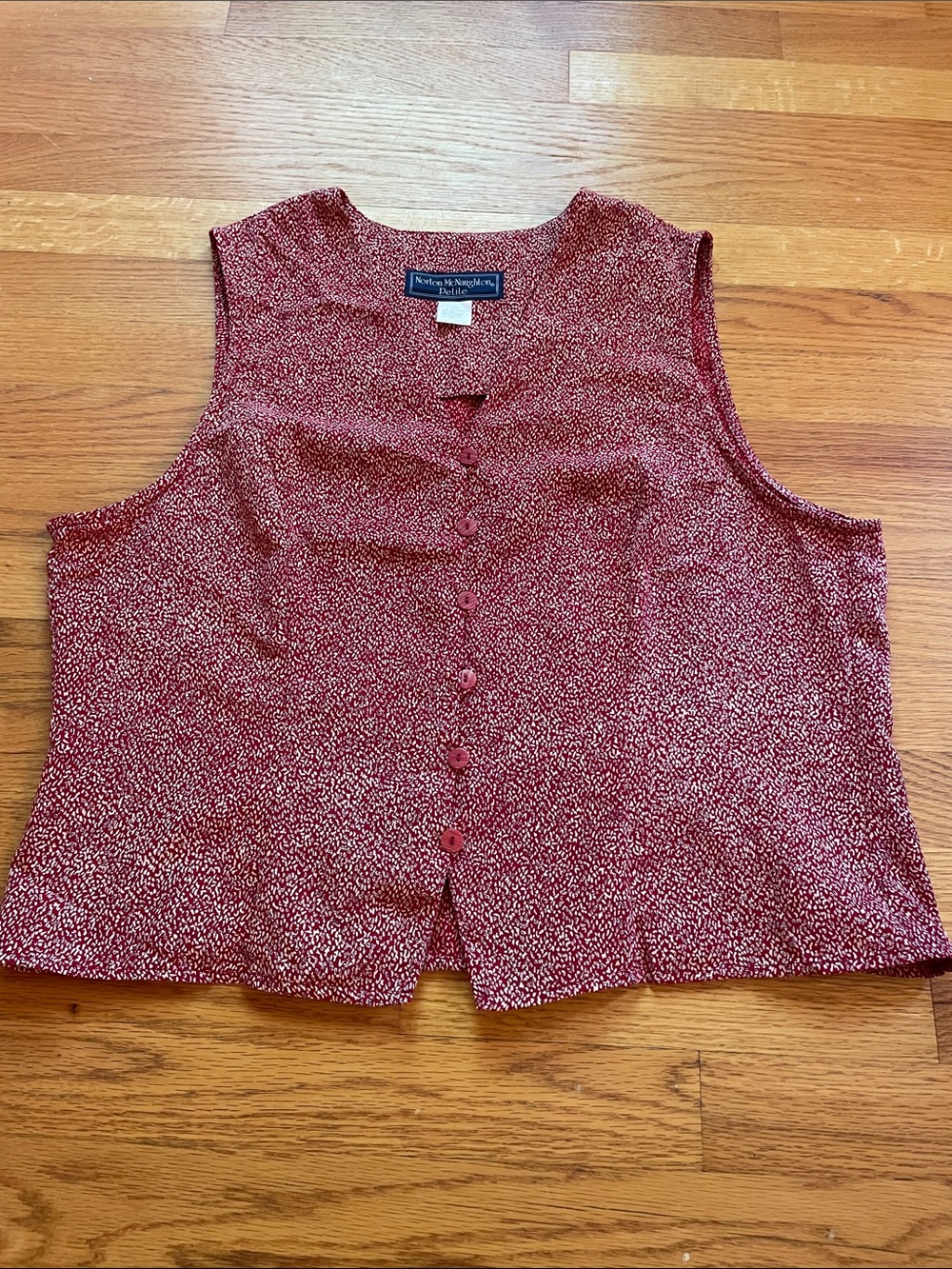 Norton McNaughton Red and Cream Sleeveless Button-Front Blouse